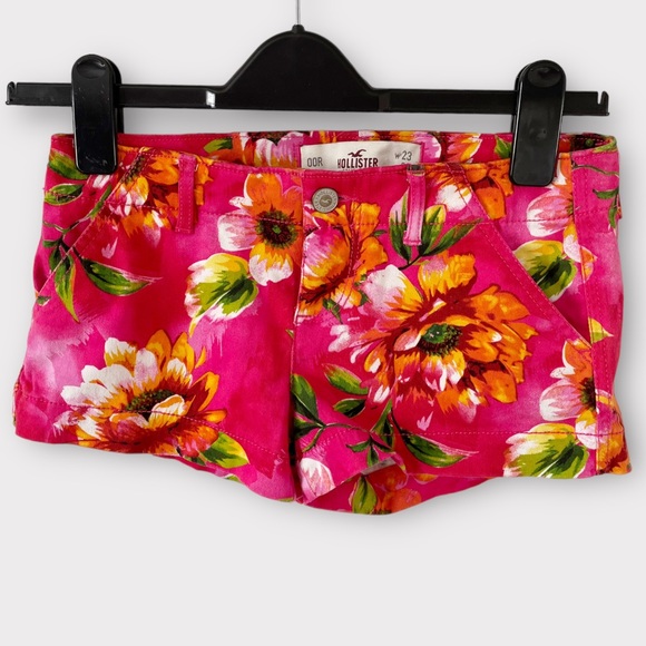 Hollister Pants - Hollister Floral Low Rise Shorts W23 Sz 00 Pink Orange Hawaiian Summer Holiday